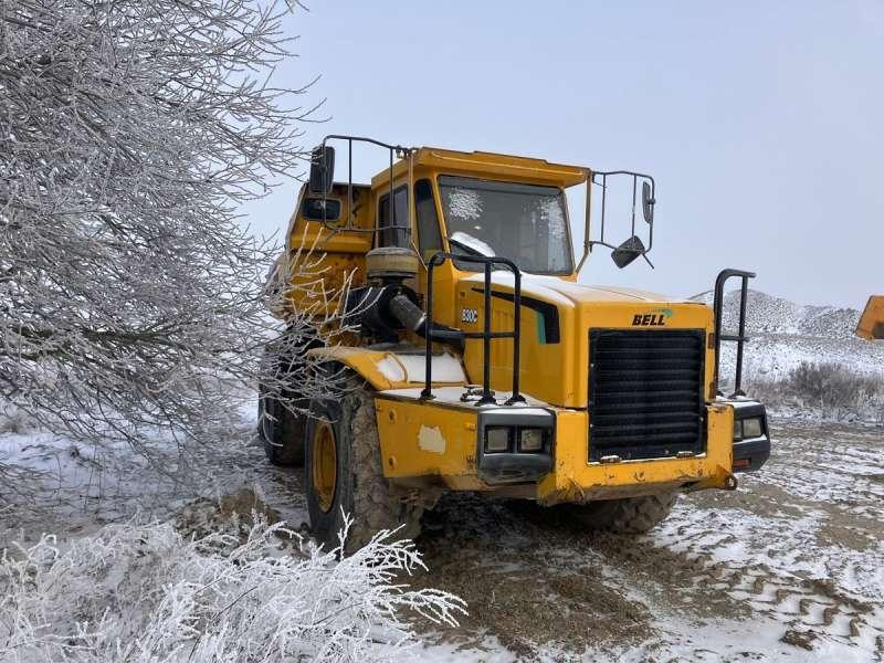 Bell B30C 6X6 - Зглобен истоварувач: слика 2 Bell B30C 6X6 - Зглобен истоварувач: слика 2