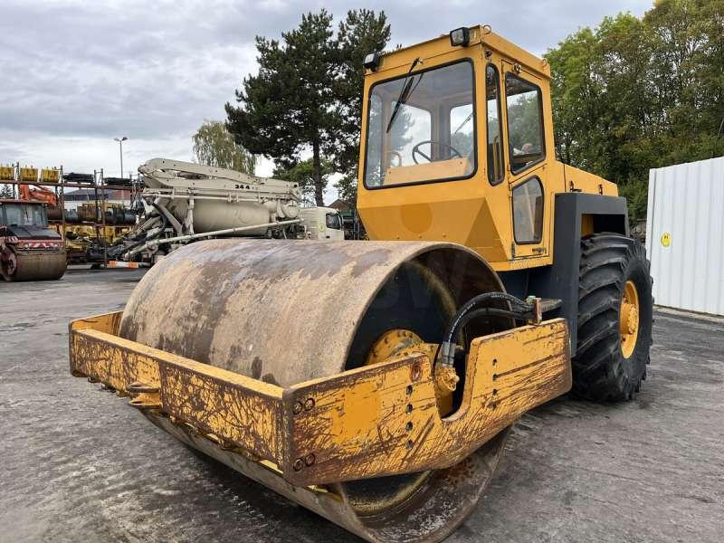 Bomag BW213D - Комбиниран валјак: слика 2 Bomag BW213D - Комбиниран валјак: слика 2