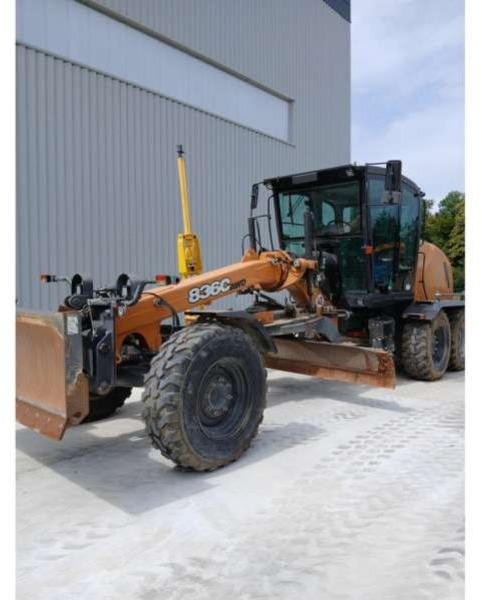 Case 836C AWD EQUIPEE 3D - Порамнувач: слика 2 Case 836C AWD EQUIPEE 3D - Порамнувач: слика 2