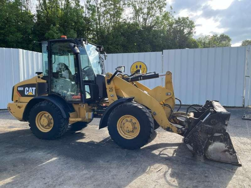 Caterpillar 906H - Натоварувач на тркала: слика 1 Caterpillar 906H - Натоварувач на тркала: слика 1