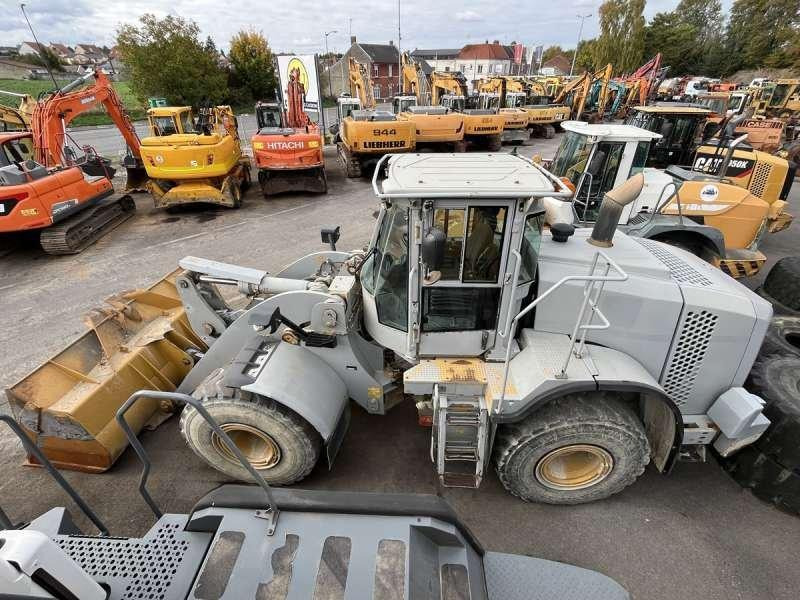 Caterpillar Chargeur sur Pneus 962K - Натоварувач на тркала: слика 4 Caterpillar Chargeur sur Pneus 962K - Натоварувач на тркала: слика 4