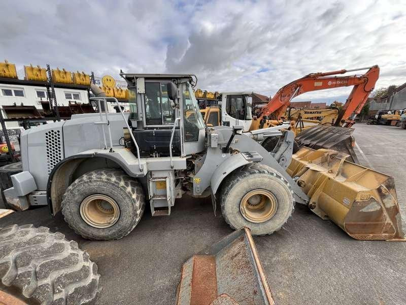 Caterpillar Chargeur sur Pneus 962K - Натоварувач на тркала: слика 3 Caterpillar Chargeur sur Pneus 962K - Натоварувач на тркала: слика 3