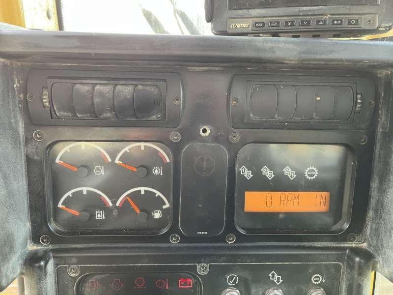 Булдожер Caterpillar D6N LGP: слика 49