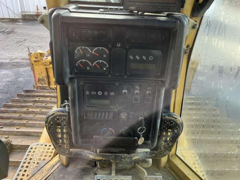 Булдожер Caterpillar D6N LGP: слика 43