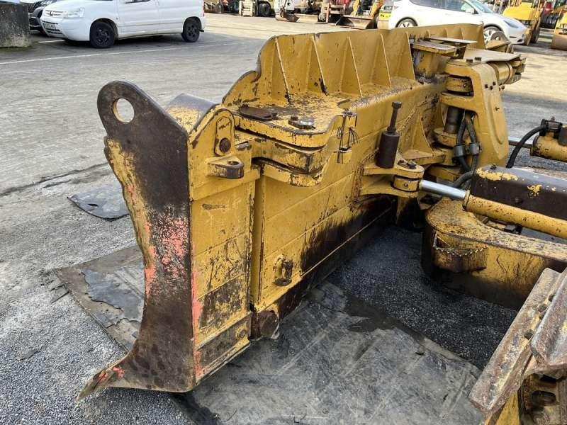 Булдожер Caterpillar D6N LGP: слика 12