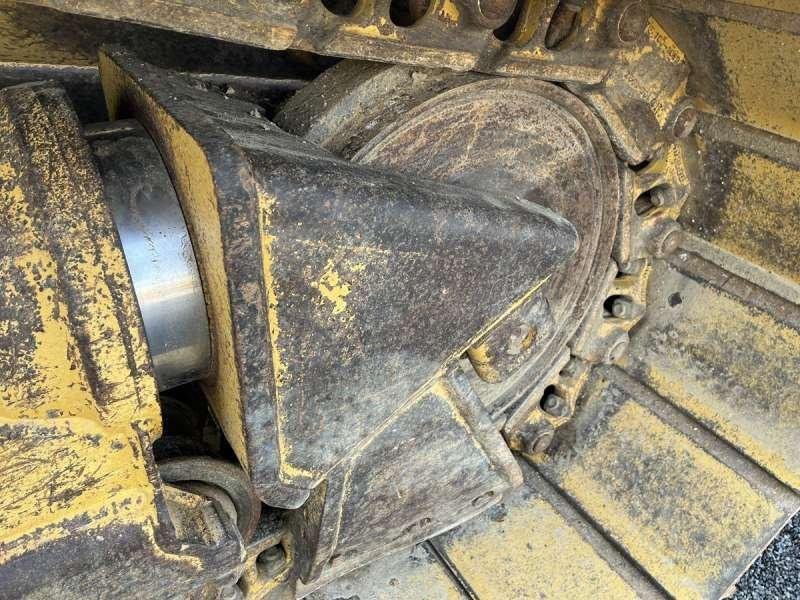 Булдожер Caterpillar D6N LGP: слика 21
