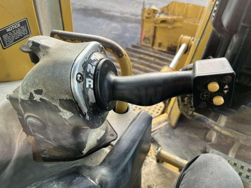 Булдожер Caterpillar D6N LGP: слика 42