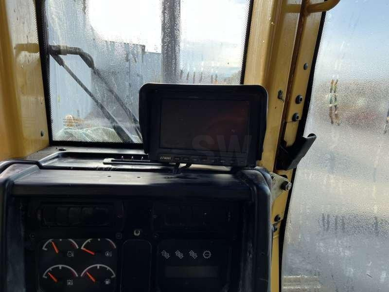 Булдожер Caterpillar D6N LGP: слика 44