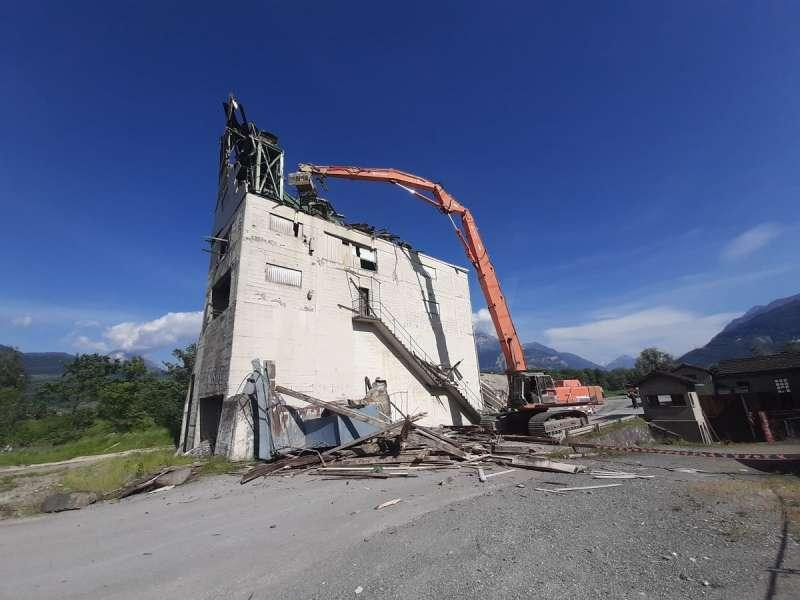 Hitachi EX400LC - Багер за уривање: слика 4 Hitachi EX400LC - Багер за уривање: слика 4