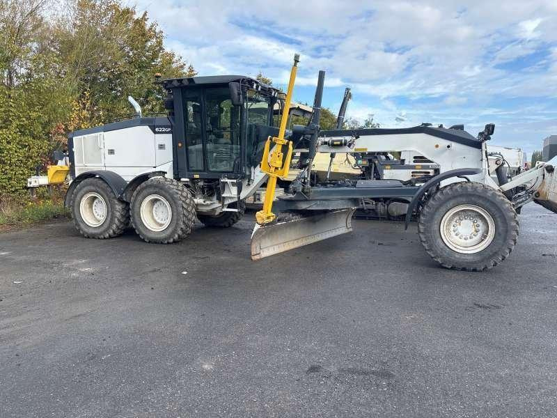 John Deere 622GP EQUIPEE GPS 3D - Порамнувач: слика 2 John Deere 622GP EQUIPEE GPS 3D - Порамнувач: слика 2