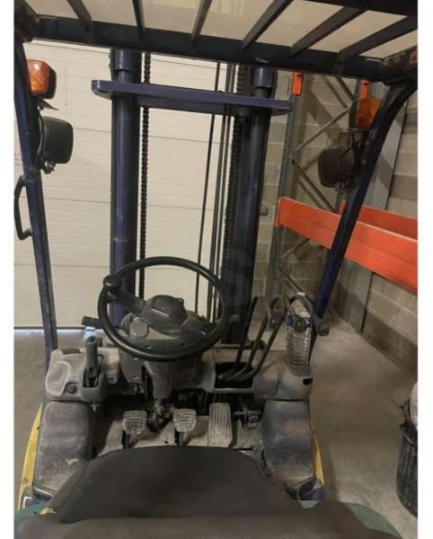 Komatsu FD25T-14 - Дизел вилушкар: слика 3 Komatsu FD25T-14 - Дизел вилушкар: слика 3