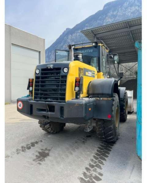 Komatsu WA320-7 - Натоварувач на тркала: слика 3 Komatsu WA320-7 - Натоварувач на тркала: слика 3