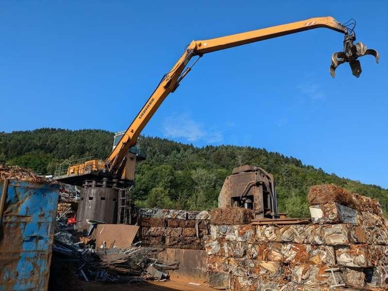 Liebherr 934C ELECTRIQUE - Справувач со отпад/ Индустрија: слика 1 Liebherr 934C ELECTRIQUE - Справувач со отпад/ Индустрија: слика 1