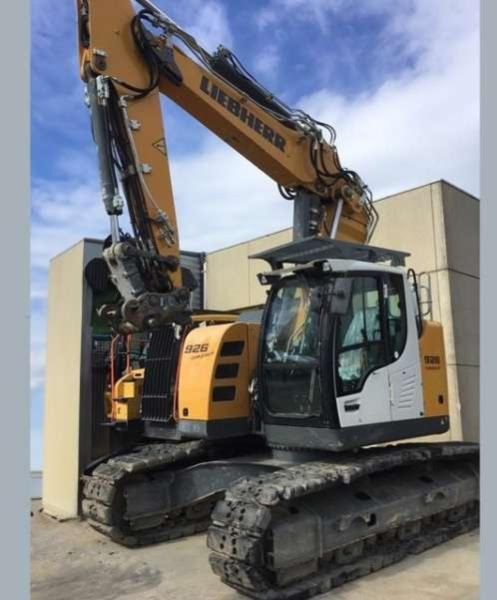 Liebherr R926 COMPACT - Багер гасеничар: слика 1 Liebherr R926 COMPACT - Багер гасеничар: слика 1