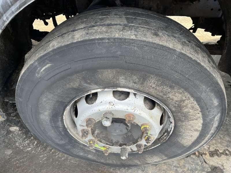 Лизинг на Renault KERAX 450 Renault KERAX 450: слика 15