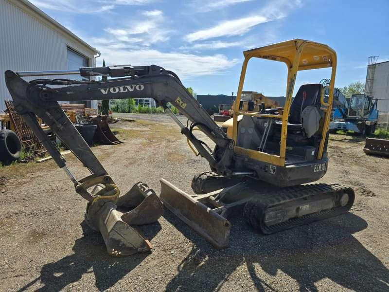 Volvo ECR38 - Мини багер: слика 1 Volvo ECR38 - Мини багер: слика 1