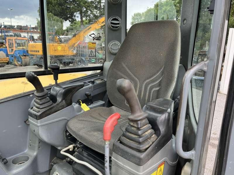 Мини багер Volvo ECR58: слика 41