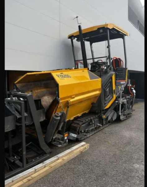 Volvo P2820D MACHINE SUISSE - Асфалтен поплочувач: слика 1 Volvo P2820D MACHINE SUISSE - Асфалтен поплочувач: слика 1