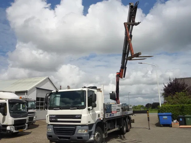 DAF CF 360 6X4 MANUAL GEAR STEELSPRINGS 18,5 TON PALFINKER - Камион со платформа, Камион со кран: слика 3 DAF CF 360 6X4 MANUAL GEAR STEELSPRINGS 18,5 TON PALFINKER - Камион со платформа, Камион со кран: слика 3