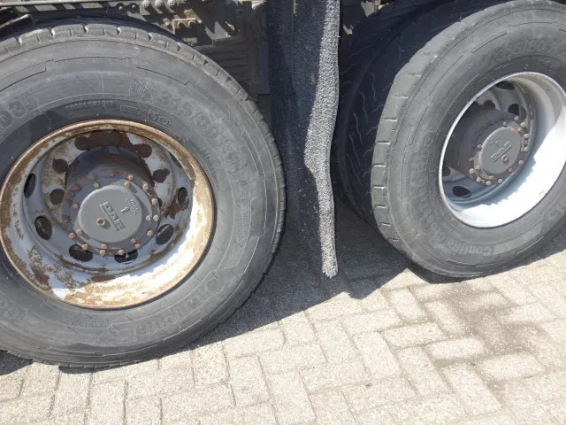 DAF CF 410 8X4 NCH CONTAINER SYSTEEM 32 TON 90 graden silo containers - Камион со кабелски систем: слика 5 DAF CF 410 8X4 NCH CONTAINER SYSTEEM 32 TON 90 graden silo containers - Камион со кабелски систем: слика 5