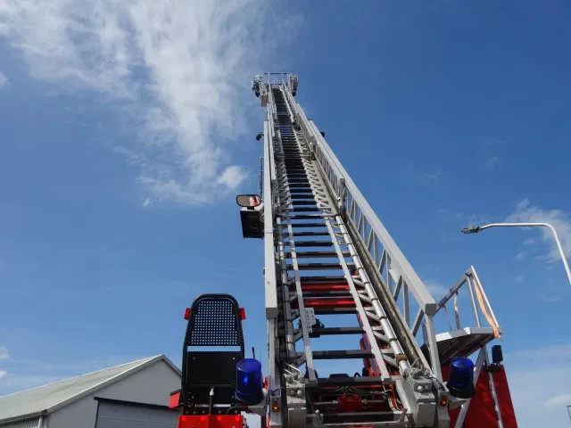 DAF LF 250 METZ 30 meter - Камион: слика 5 DAF LF 250 METZ 30 meter - Камион: слика 5
