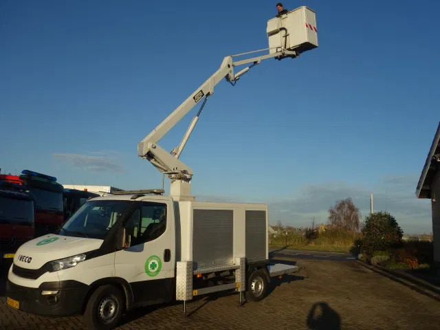 Iveco Daily 35S14 CUSTERS 12 METER SKY WORKER EURO 6 ,AIRCO - Комбе: слика 1 Iveco Daily 35S14 CUSTERS 12 METER SKY WORKER EURO 6 ,AIRCO - Комбе: слика 1