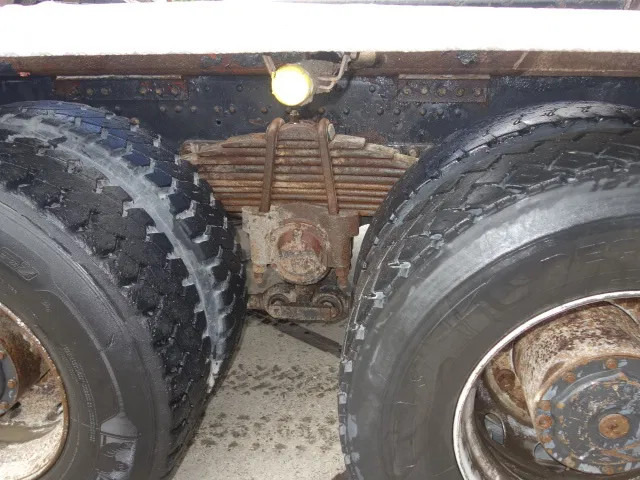 MAN 35-364 8X4 - Камион со кука за подигање: слика 4 MAN 35-364 8X4 - Камион со кука за подигање: слика 4