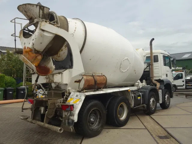 MAN TGA 35.360 8X4 MIXER STEEL SPRINGS BIG AXELS MANUAL FEUL POMP - Камион миксер за бетон: слика 3 MAN TGA 35.360 8X4 MIXER STEEL SPRINGS BIG AXELS MANUAL FEUL POMP - Камион миксер за бетон: слика 3