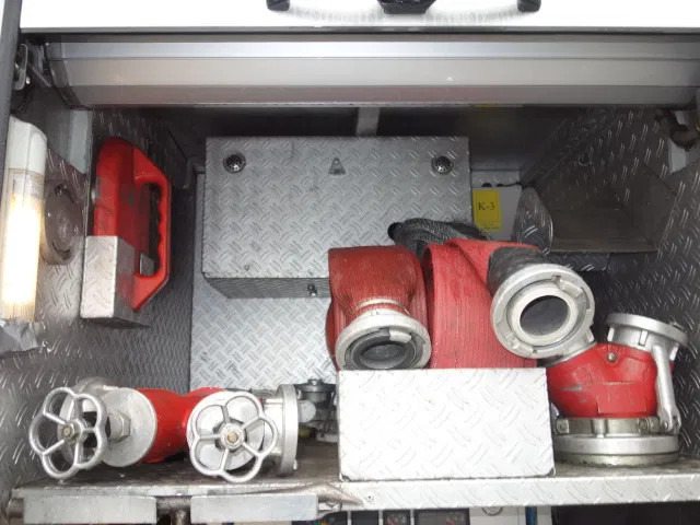 Mercedes-Benz 1325 godiva pump bomberos - Противпожарен камион: слика 5 Mercedes-Benz 1325 godiva pump bomberos - Противпожарен камион: слика 5