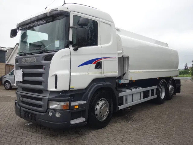 Scania R380 6X2 19200 LITER TANK,MANUAL GEARBOX - Камион цистерна: слика 2 Scania R380 6X2 19200 LITER TANK,MANUAL GEARBOX - Камион цистерна: слика 2