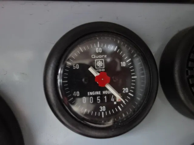 Volvo -330 2000 LITER WATER TANK KRONEBURGPUMP - Противпожарен камион: слика 4 Volvo -330 2000 LITER WATER TANK KRONEBURGPUMP - Противпожарен камион: слика 4