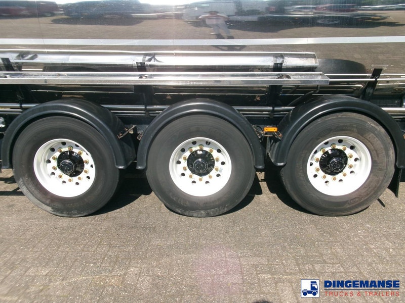 Clayton Chemical tank inox 33 m3 / 1 comp + pump - Полуприколка цистерна: слика 5 Clayton Chemical tank inox 33 m3 / 1 comp + pump - Полуприколка цистерна: слика 5