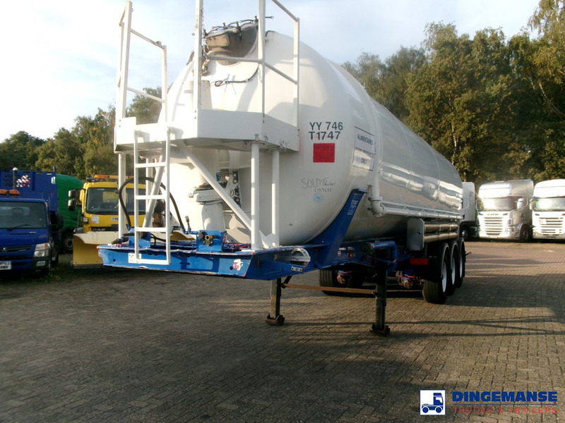 Feldbinder Powder tank alu 41 m3 (tipping) - Полуприколка цистерна: слика 1 Feldbinder Powder tank alu 41 m3 (tipping) - Полуприколка цистерна: слика 1