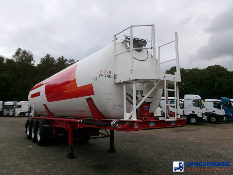Feldbinder Powder tank alu 41 m3 (tipping) - Полуприколка цистерна: слика 2 Feldbinder Powder tank alu 41 m3 (tipping) - Полуприколка цистерна: слика 2