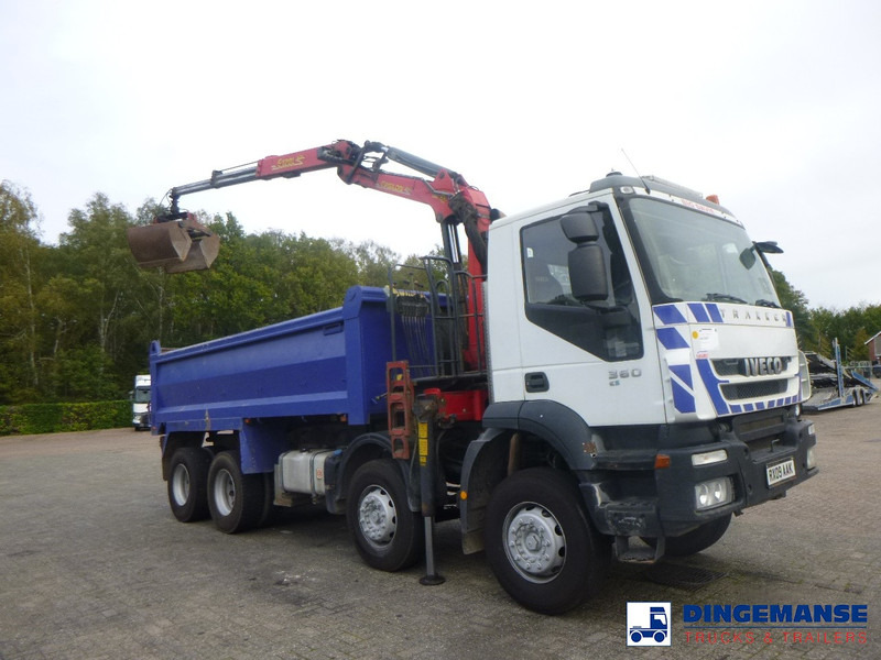 Iveco AD340T36 8x4 RHD tipper + Palfinger E120 plus + grapple - Камион со кран: слика 2 Iveco AD340T36 8x4 RHD tipper + Palfinger E120 plus + grapple - Камион со кран: слика 2