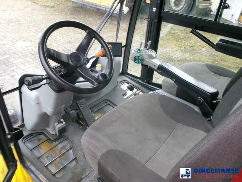 Johnston C202 compact street sweeper - Возило за метење: слика 5 Johnston C202 compact street sweeper - Возило за метење: слика 5