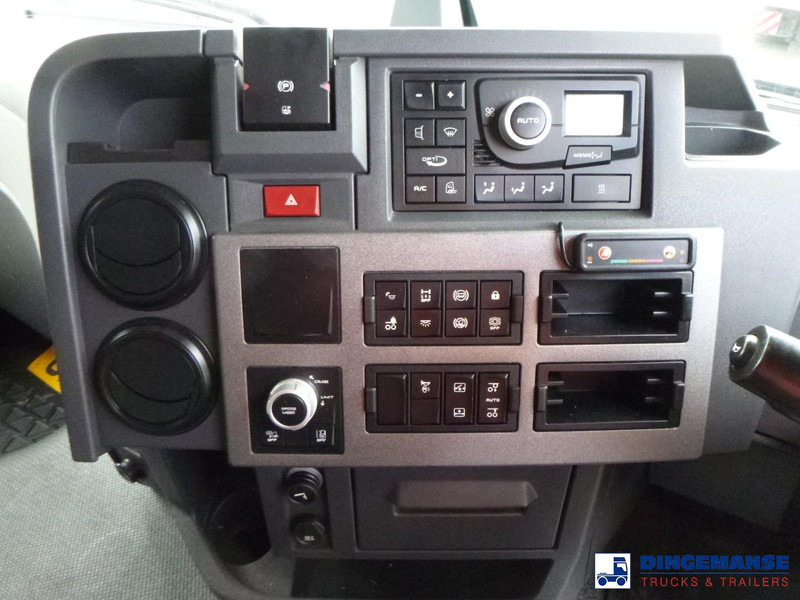 Лизинг на Renault T 460 6X2 RHD Euro 6 Renault T 460 6X2 RHD Euro 6: слика 16