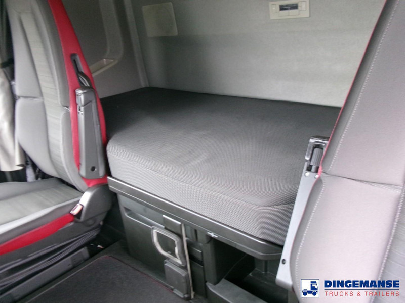 Камион влекач Volvo FH 500 6X2 Euro 6 + pto + ADR 29/02/2024: слика 18