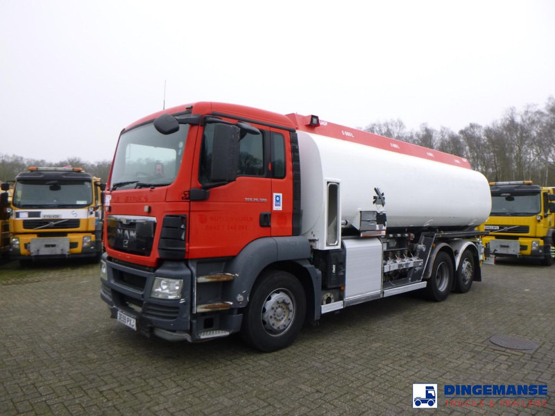 MAN TGS 26.320 6X2 RHD fuel tank 20 m3 / 4 comp - Камион цистерна: слика 1 MAN TGS 26.320 6X2 RHD fuel tank 20 m3 / 4 comp - Камион цистерна: слика 1