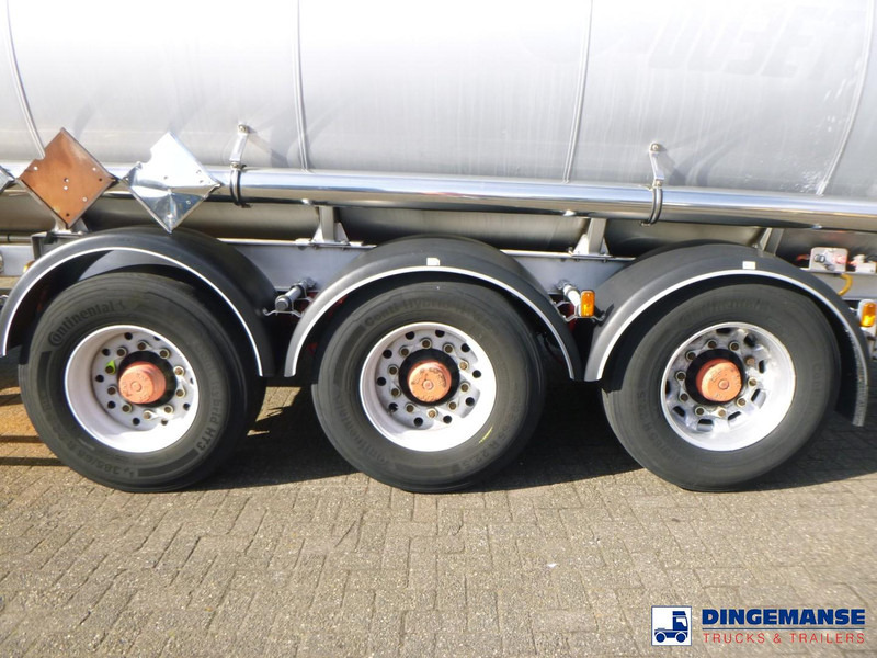 Magyar Chemical tank inox 32.5m3 / 1 comp - Полуприколка цистерна: слика 5 Magyar Chemical tank inox 32.5m3 / 1 comp - Полуприколка цистерна: слика 5