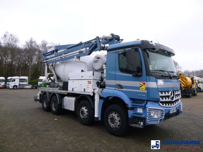 Mercedes-Benz Arocs 3240 8x4 Schwing-Stetter pump / mixer - Камион со бетонска пумпа: слика 2 Mercedes-Benz Arocs 3240 8x4 Schwing-Stetter pump / mixer - Камион со бетонска пумпа: слика 2
