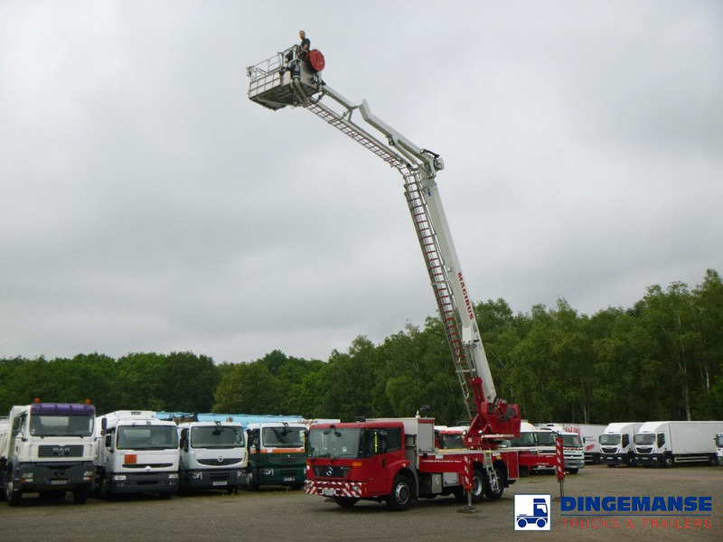 Mercedes-Benz Econic 6x2 RHD Magirus ALP325 fire truck - Противпожарен камион: слика 5 Mercedes-Benz Econic 6x2 RHD Magirus ALP325 fire truck - Противпожарен камион: слика 5
