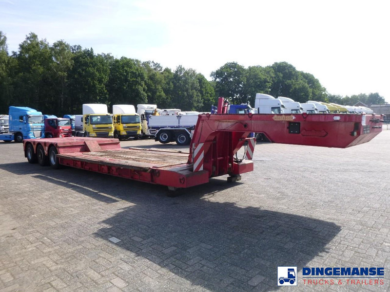 Nooteboom 3-axle lowbed trailer OSDAZ-56 - Полуприколка за низок утовар: слика 4 Nooteboom 3-axle lowbed trailer OSDAZ-56 - Полуприколка за низок утовар: слика 4