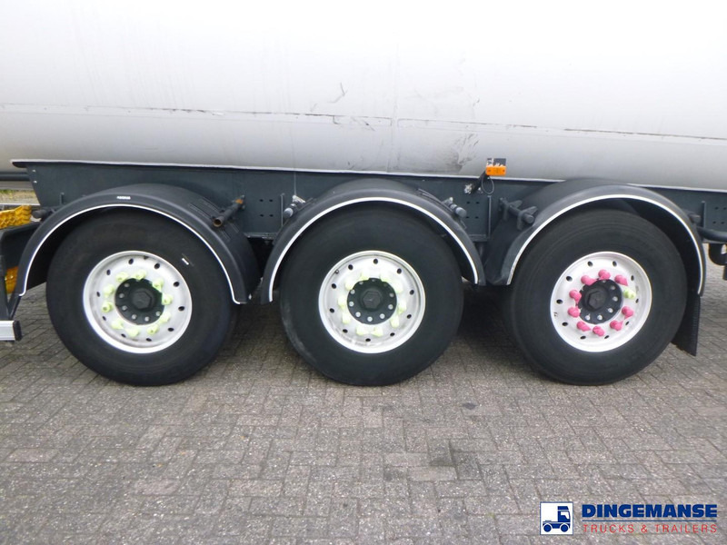 ROBINE Gas tank steel 51.5 m3 / 1 comp - Полуприколка цистерна: слика 5 ROBINE Gas tank steel 51.5 m3 / 1 comp - Полуприколка цистерна: слика 5