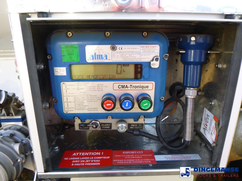 Камион цистерна Renault Premium 270 dxi 4x2 fuel tank 13.3 m3 / 4 comp: слика 14