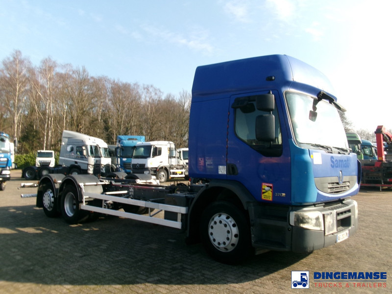 Renault Premium 370 6x2 chassis - Камион со кабинска шасија: слика 2 Renault Premium 370 6x2 chassis - Камион со кабинска шасија: слика 2