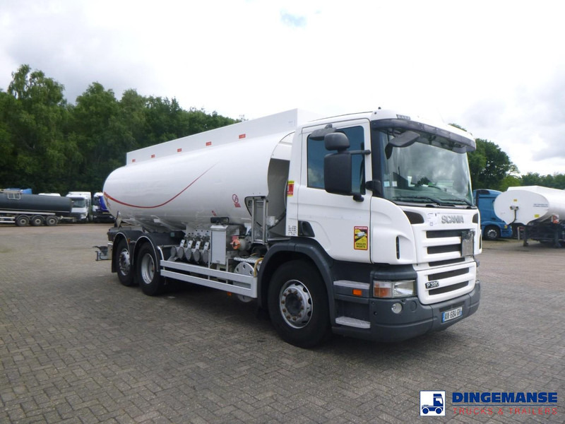 Scania P 320 DB 6X2 fuel tank 18.8 m3 / 5 comp - Камион цистерна: слика 2 Scania P 320 DB 6X2 fuel tank 18.8 m3 / 5 comp - Камион цистерна: слика 2