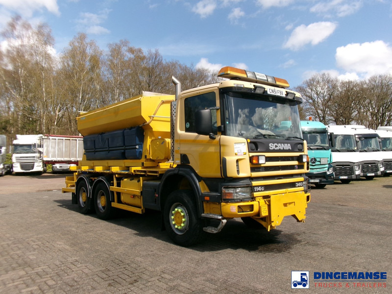 Scania P114-340 CB 6X6 RHD gritter / snow plough - Машина за чистење снег: слика 2 Scania P114-340 CB 6X6 RHD gritter / snow plough - Машина за чистење снег: слика 2