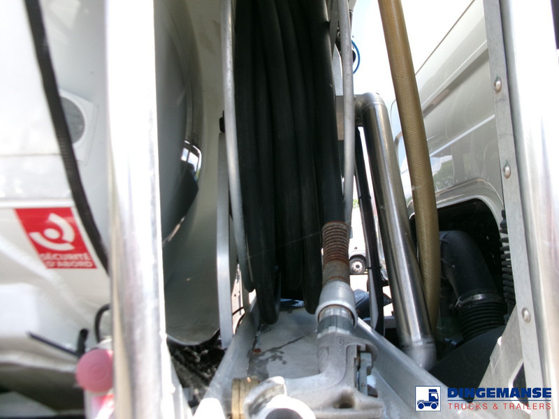 Камион цистерна Volvo FE 260 4x2 dxi fuel tank 13.3 m3 / 4 comp / ADR 21-06-2024: слика 11