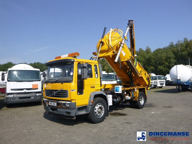 Volvo FL6 4x2 RHD Whale vacuum tank 8 m3 - Вакуумски камион: слика 1 Volvo FL6 4x2 RHD Whale vacuum tank 8 m3 - Вакуумски камион: слика 1